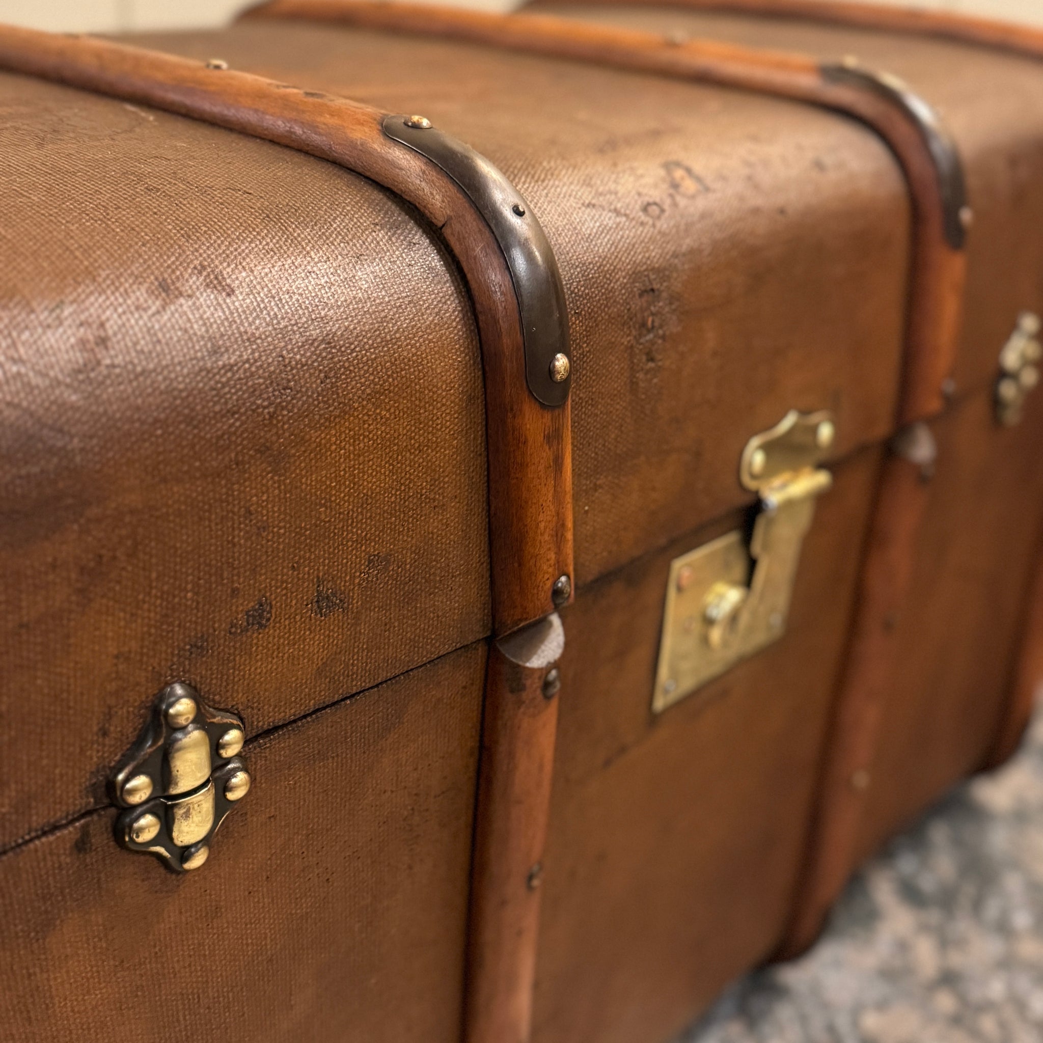 Vintage Brown Bentwood Banded Trunk – Sandrock House