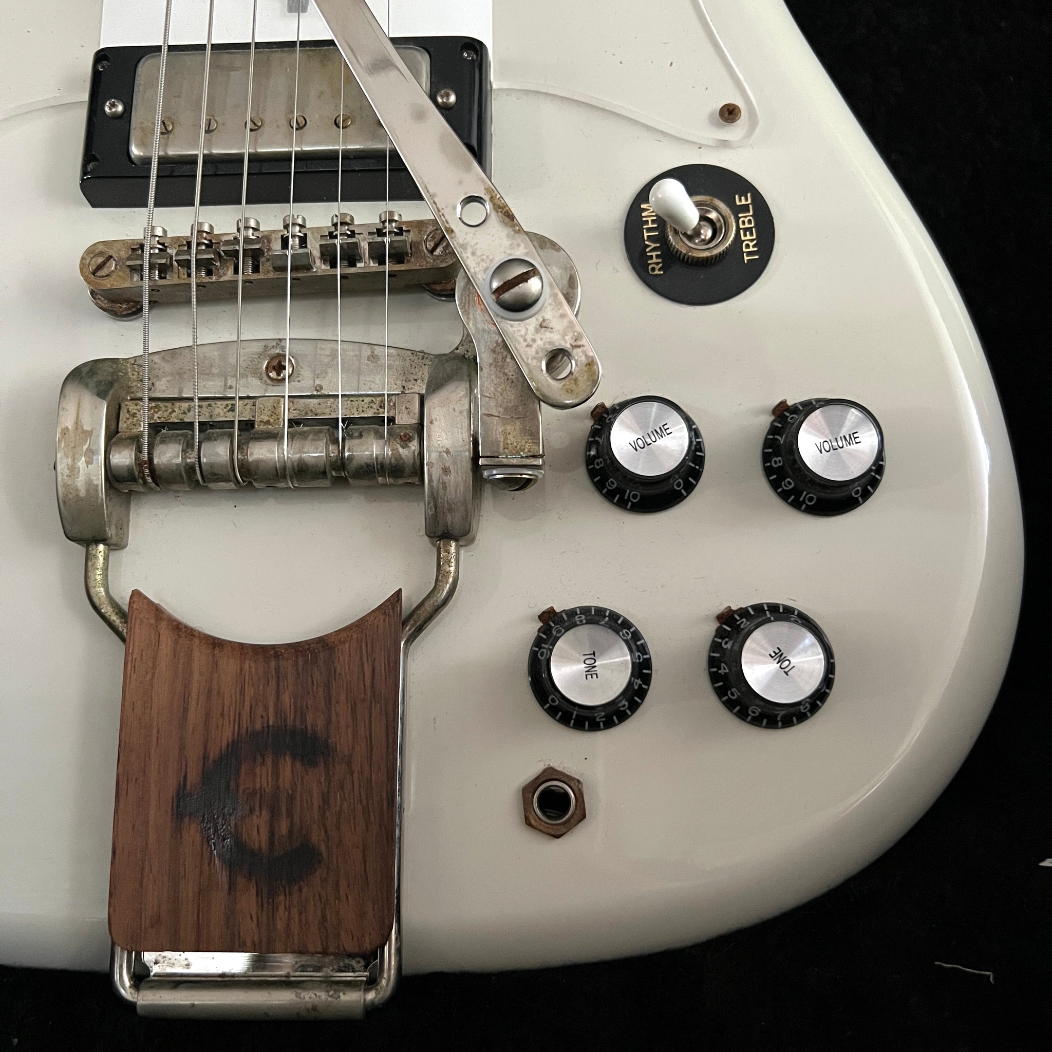 ギター epiphone crestwood 50th anniversary Epiphone 50th Anniversary 1962 Crestwood Custom Reissue